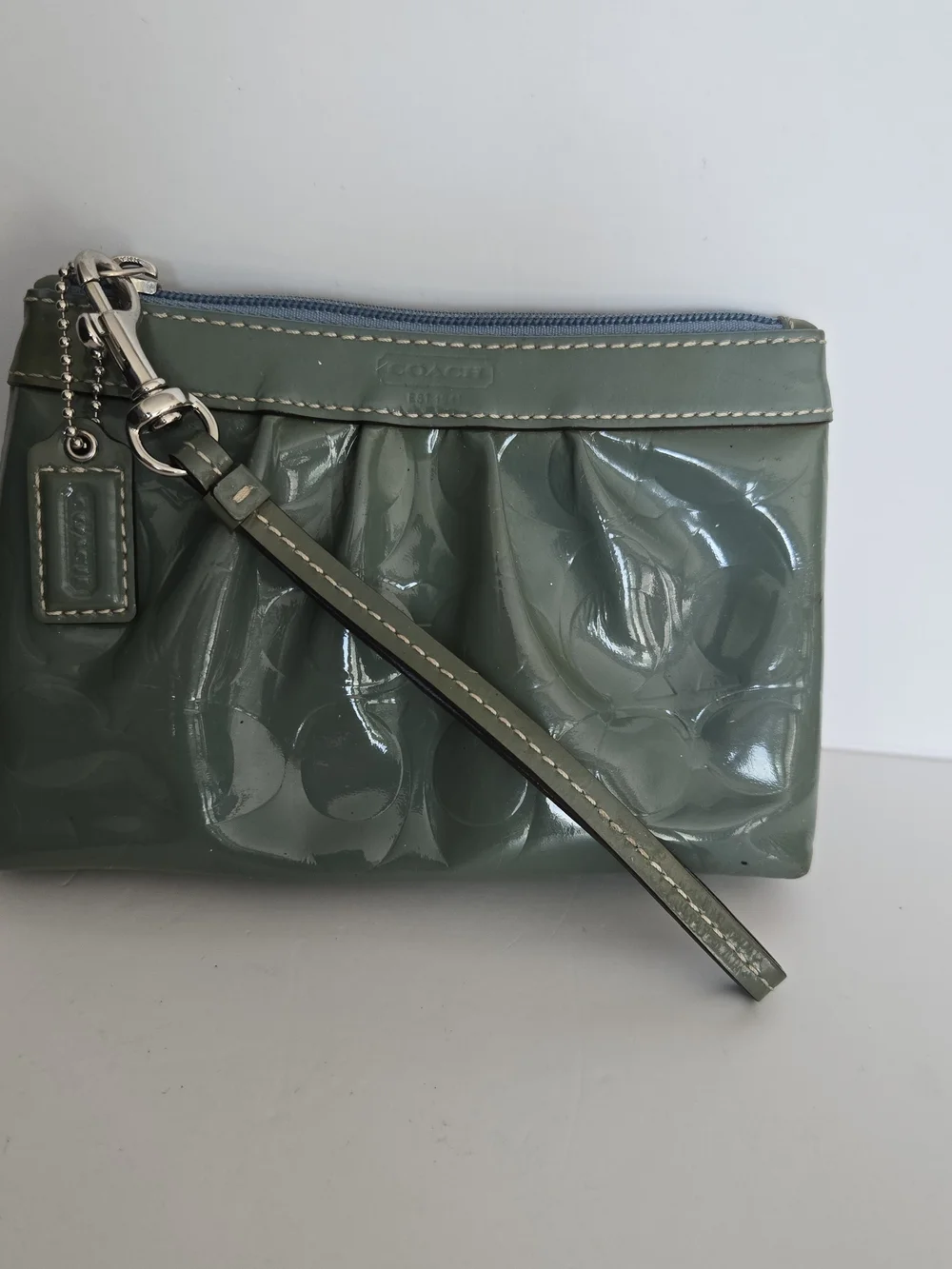 Vtg COACH Y2K Patent Leather Green/Blue Wristlet 7